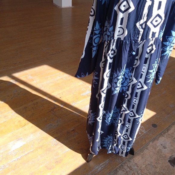 Blue and white geometric/ Western / ethnic printed long maxi button down dress - Picture 5 of 8